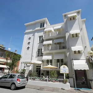 https://hotel-belvedere-spiaggia.emilia-romagnahotels.net